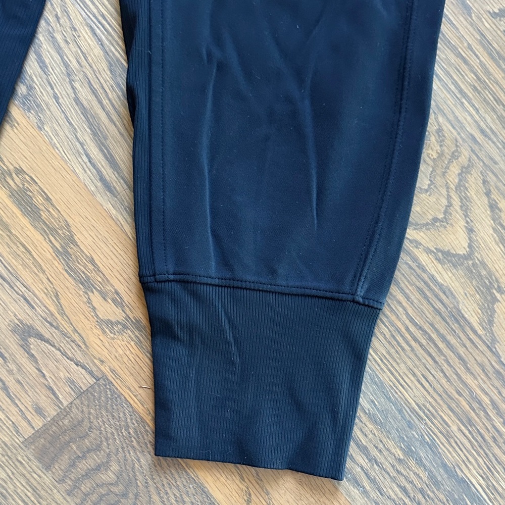 Athleta Venice Black Jogger Pants XS - Picture 2 of 5